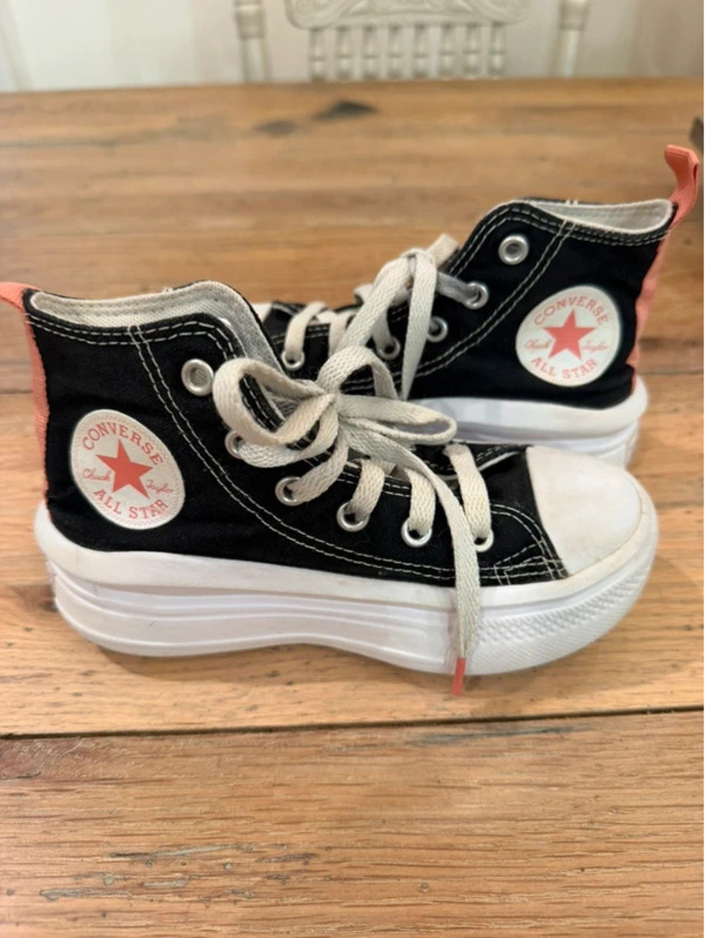 Converse Chuck Taylor Platform High Top Kids' Sneakers – Black/Pink (Size 11.5)